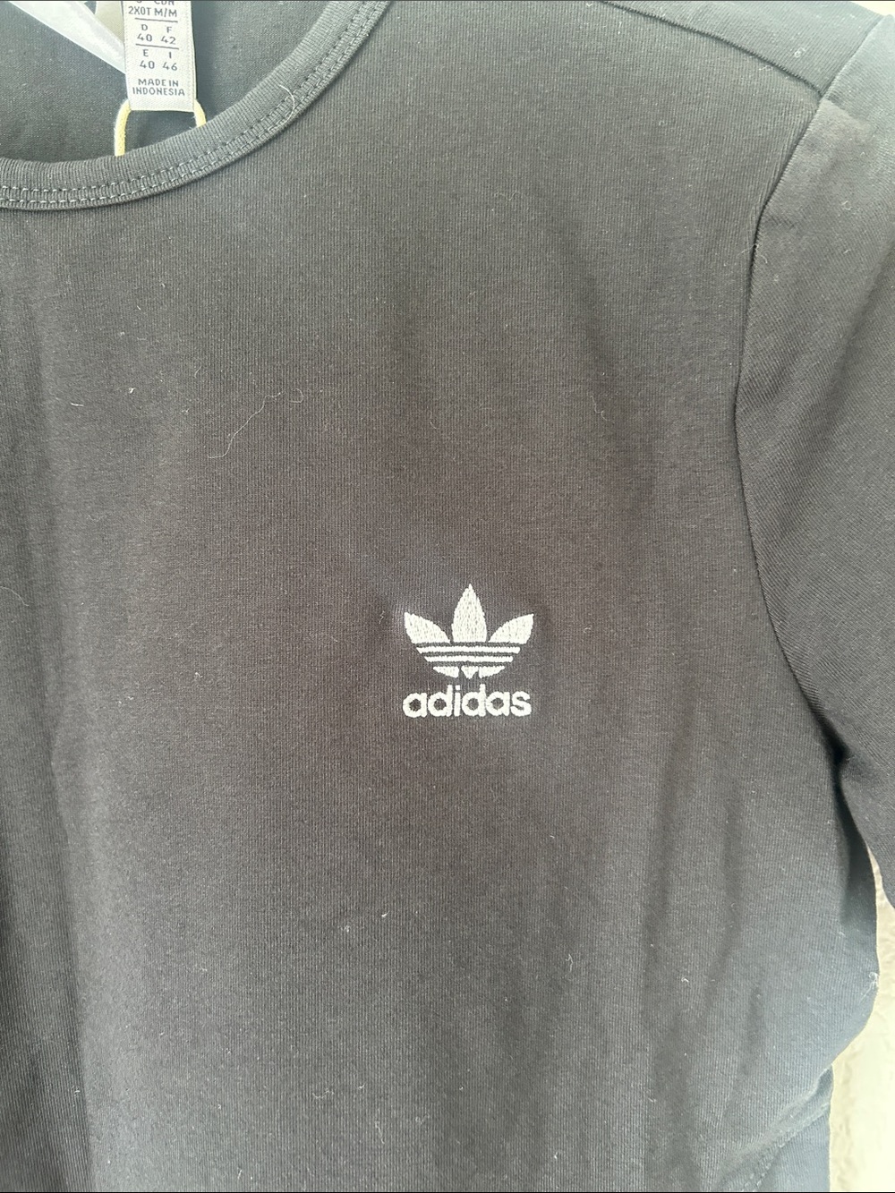 adidas Black Short Sleeve Tee with Trefoil Logo and Adjustable Hem Straps - Picture 4 of 9